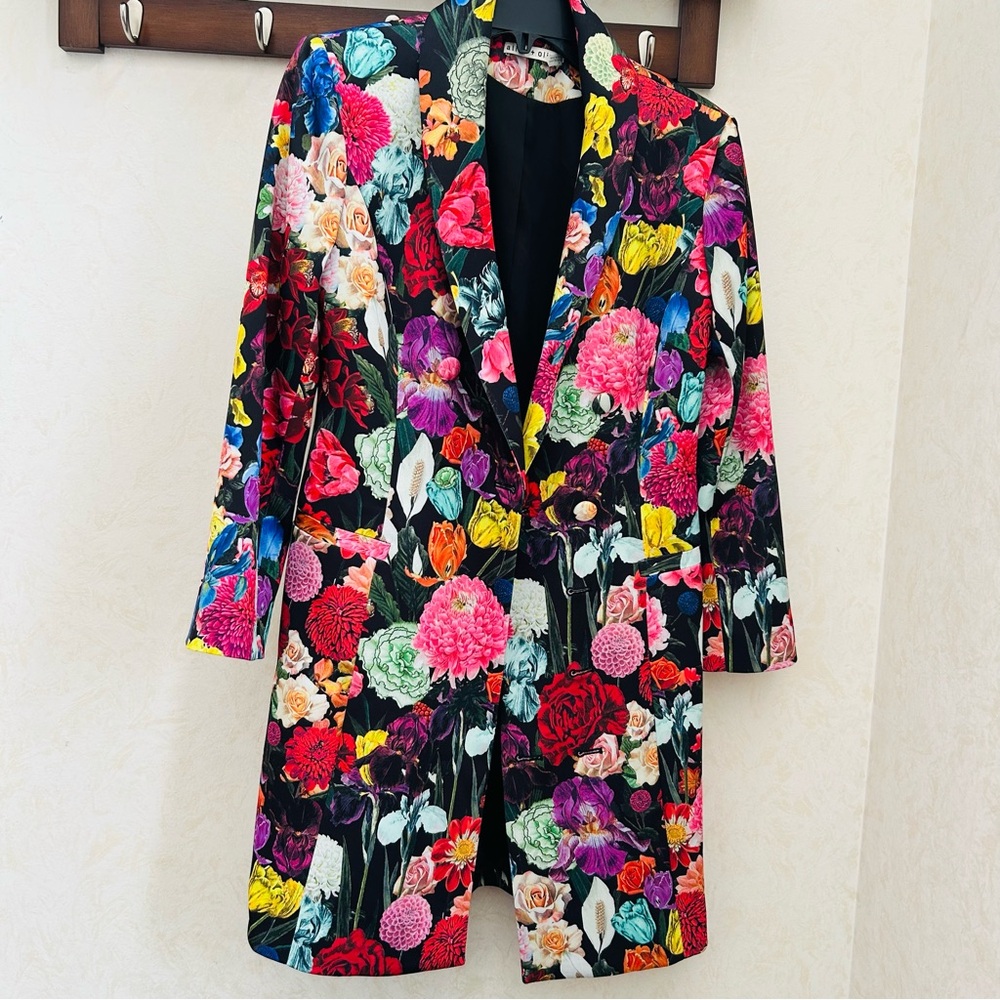Dress or Trench coat? Alice + Olivia Latoya Floral Botanical Blazer  Dress 10